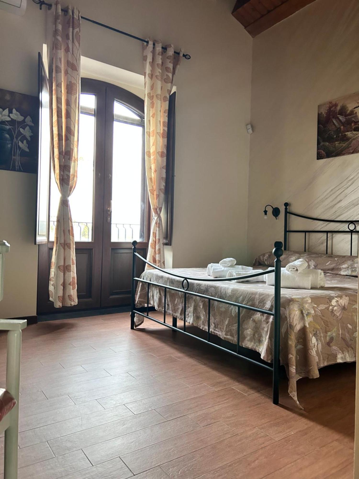 Вілла Oasi Di Francesca La Rotondella Екстер'єр фото